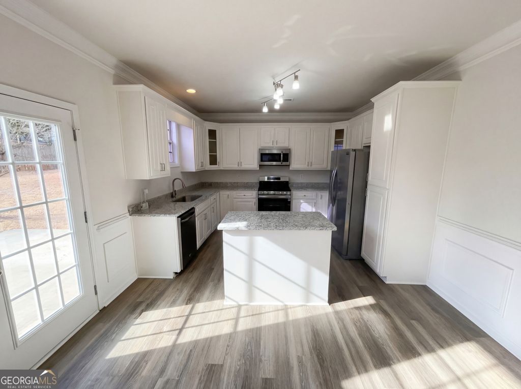 Photo of 517 Sutherland Way, McDonough, GA 30253 (MLS # 10706675)