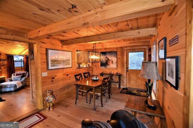 93 Valley LN