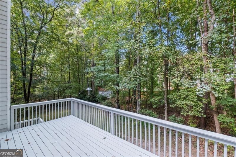 Roswell, Georgia 30075, United States, 6 Bedrooms Bedrooms, ,4 BathroomsBathrooms,Residential,Pending,212312