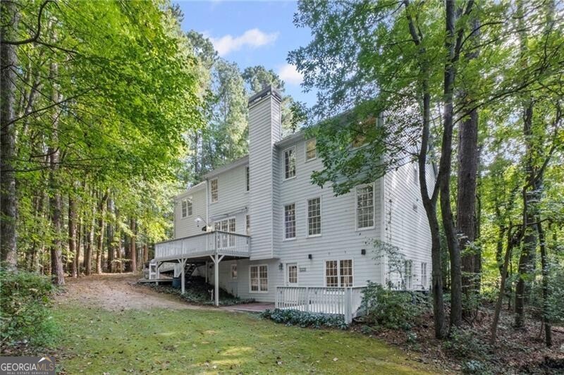 Roswell, Georgia 30075, United States, 6 Bedrooms Bedrooms, ,4 BathroomsBathrooms,Residential,Pending,212312