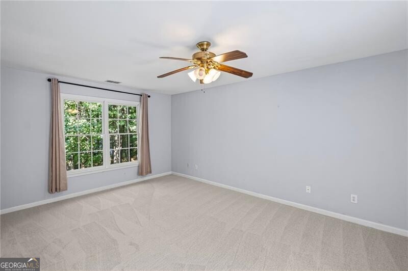 Roswell, Georgia 30075, United States, 6 Bedrooms Bedrooms, ,4 BathroomsBathrooms,Residential,Pending,212312