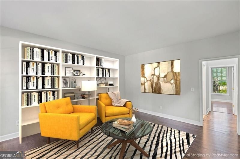 Roswell, Georgia 30075, United States, 6 Bedrooms Bedrooms, ,4 BathroomsBathrooms,Residential,Pending,212312