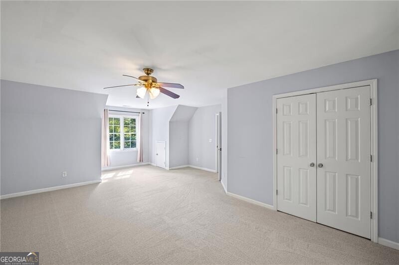 Roswell, Georgia 30075, United States, 6 Bedrooms Bedrooms, ,4 BathroomsBathrooms,Residential,Pending,212312