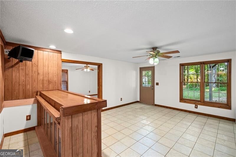 Roswell, Georgia 30075, United States, 6 Bedrooms Bedrooms, ,4 BathroomsBathrooms,Residential,Pending,212312