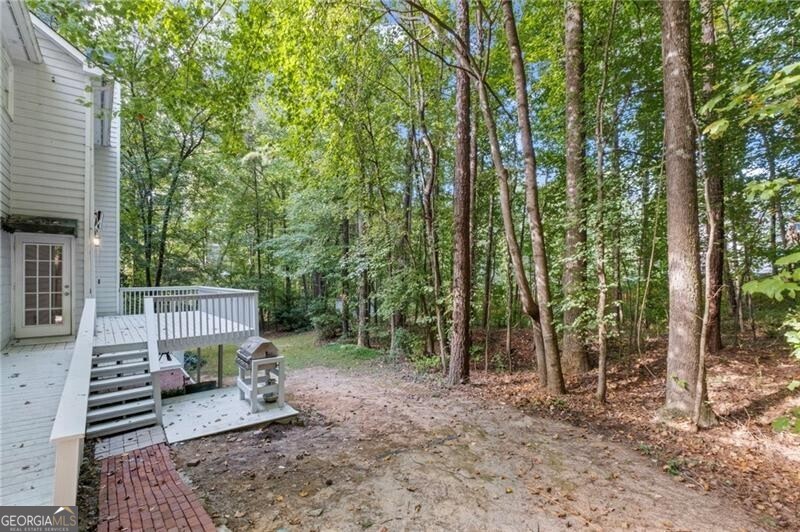 Roswell, Georgia 30075, United States, 6 Bedrooms Bedrooms, ,4 BathroomsBathrooms,Residential,Pending,212312