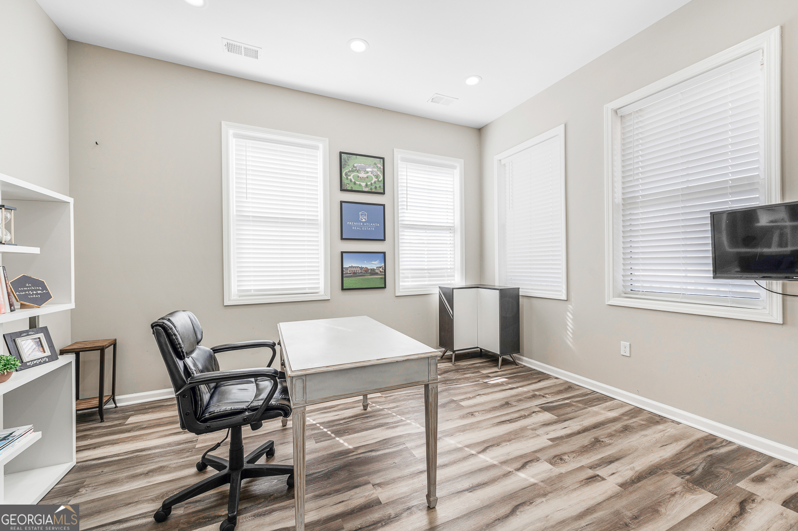 Atlantic Commons - Commercial Lease