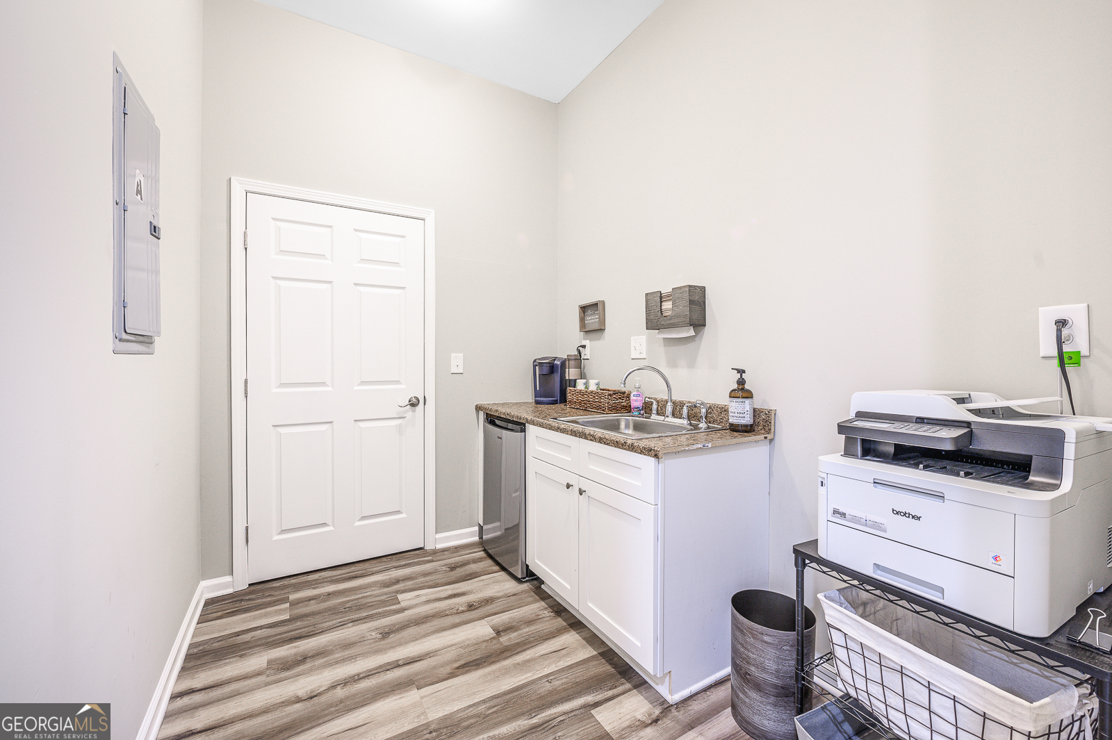 Atlantic Commons - Commercial Lease