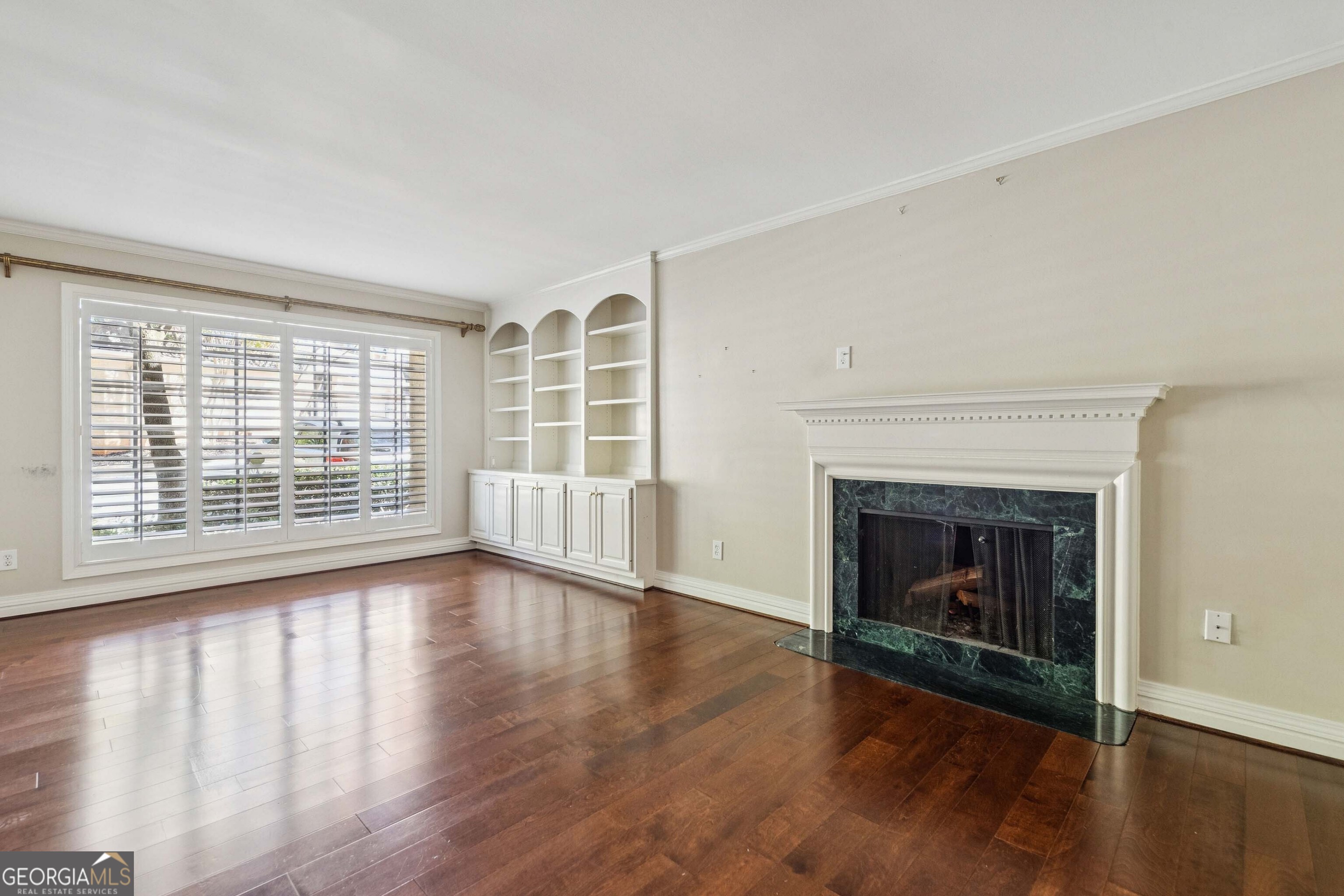 Round Hill Condominiums - Residential