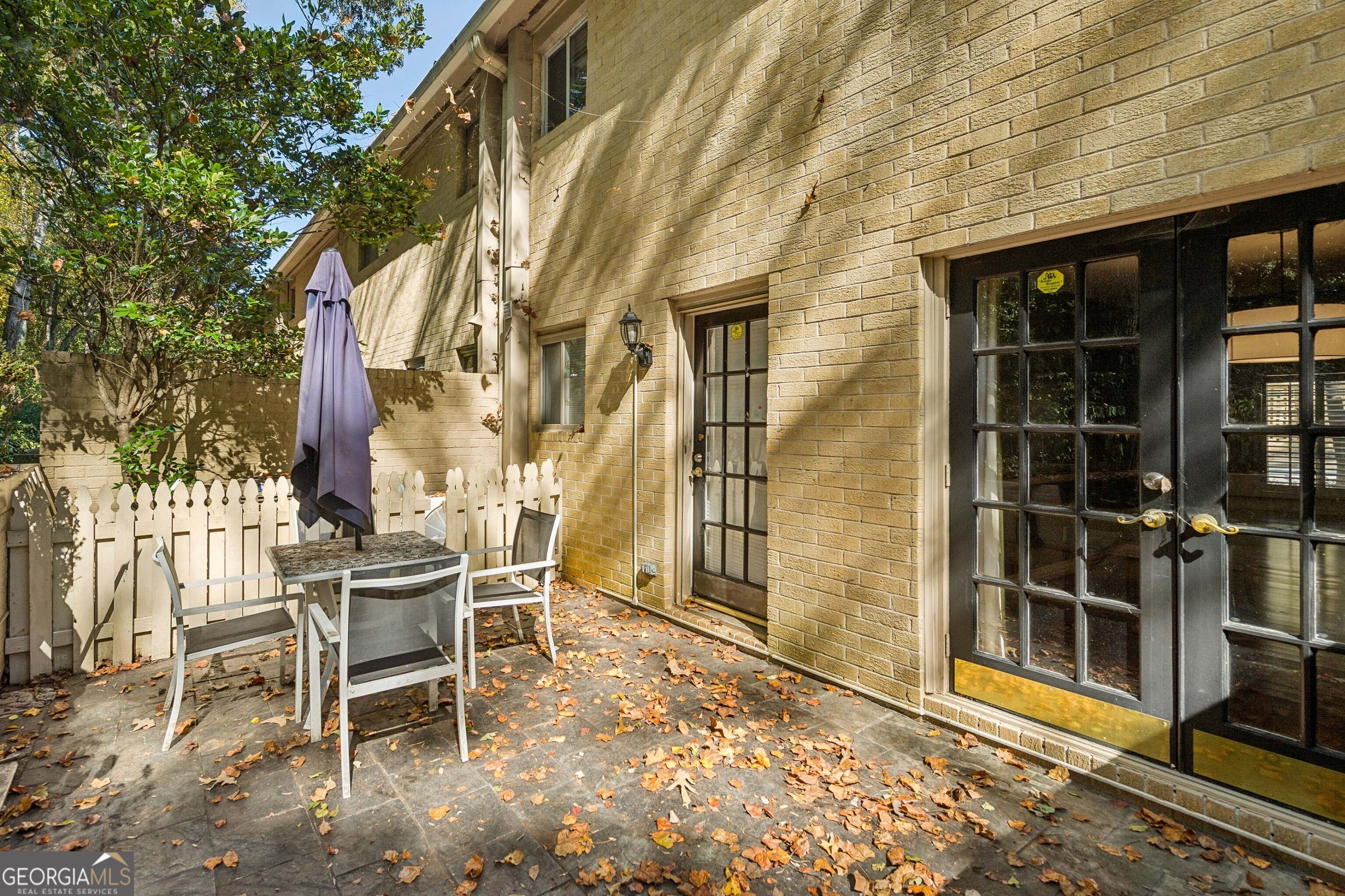 Round Hill Condominiums - Residential