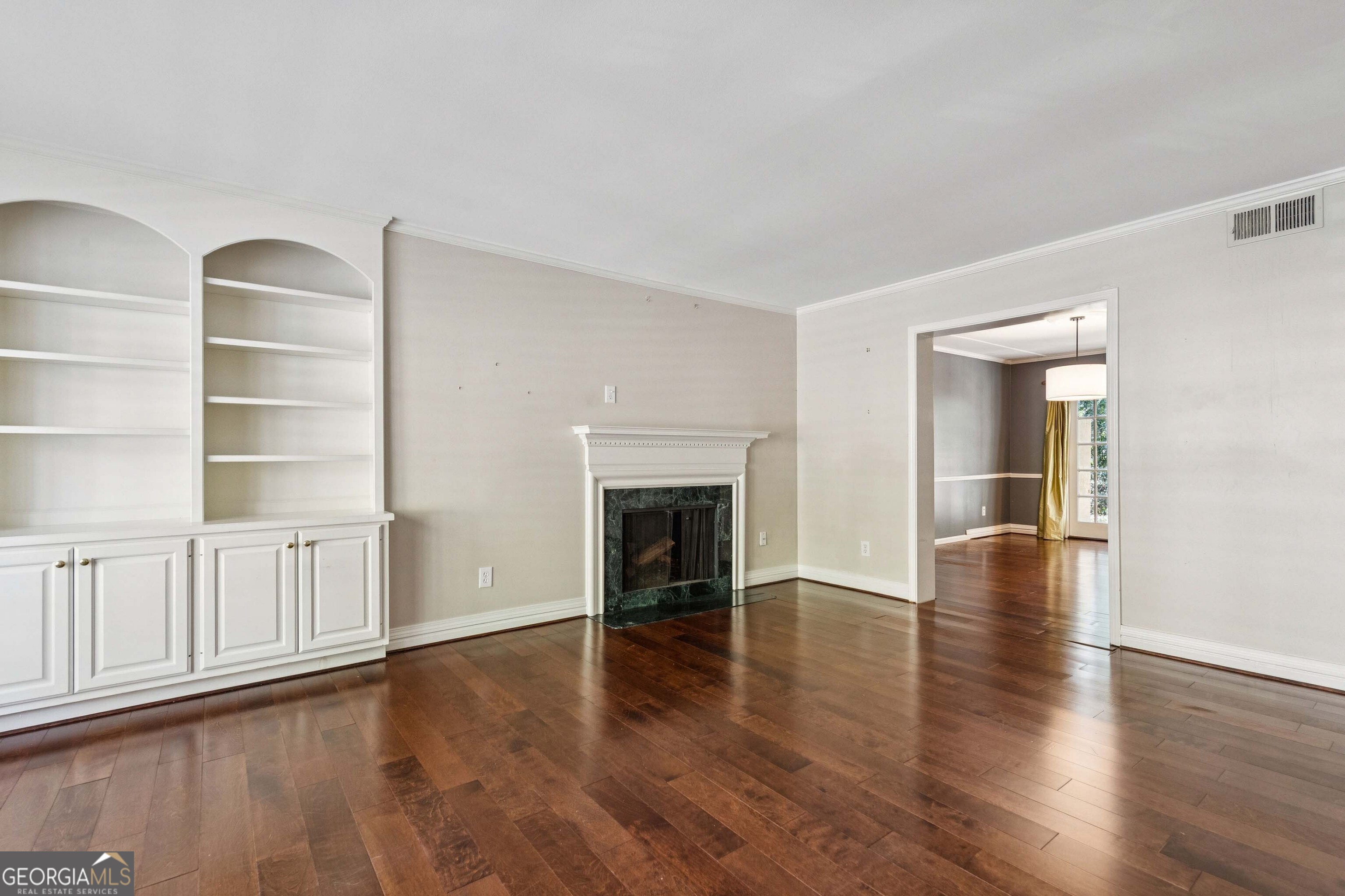 Round Hill Condominiums - Residential