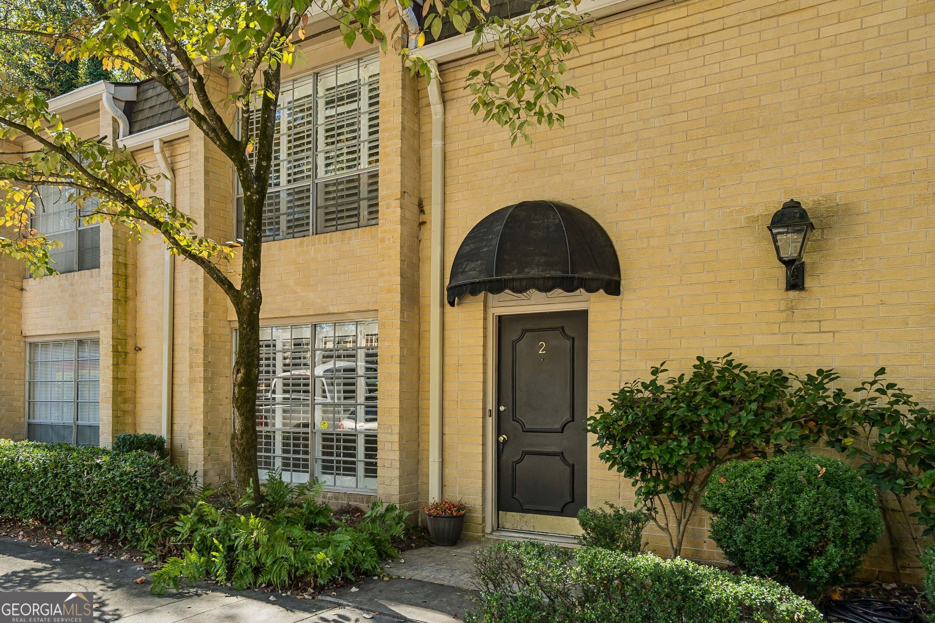 Round Hill Condominiums - Residential