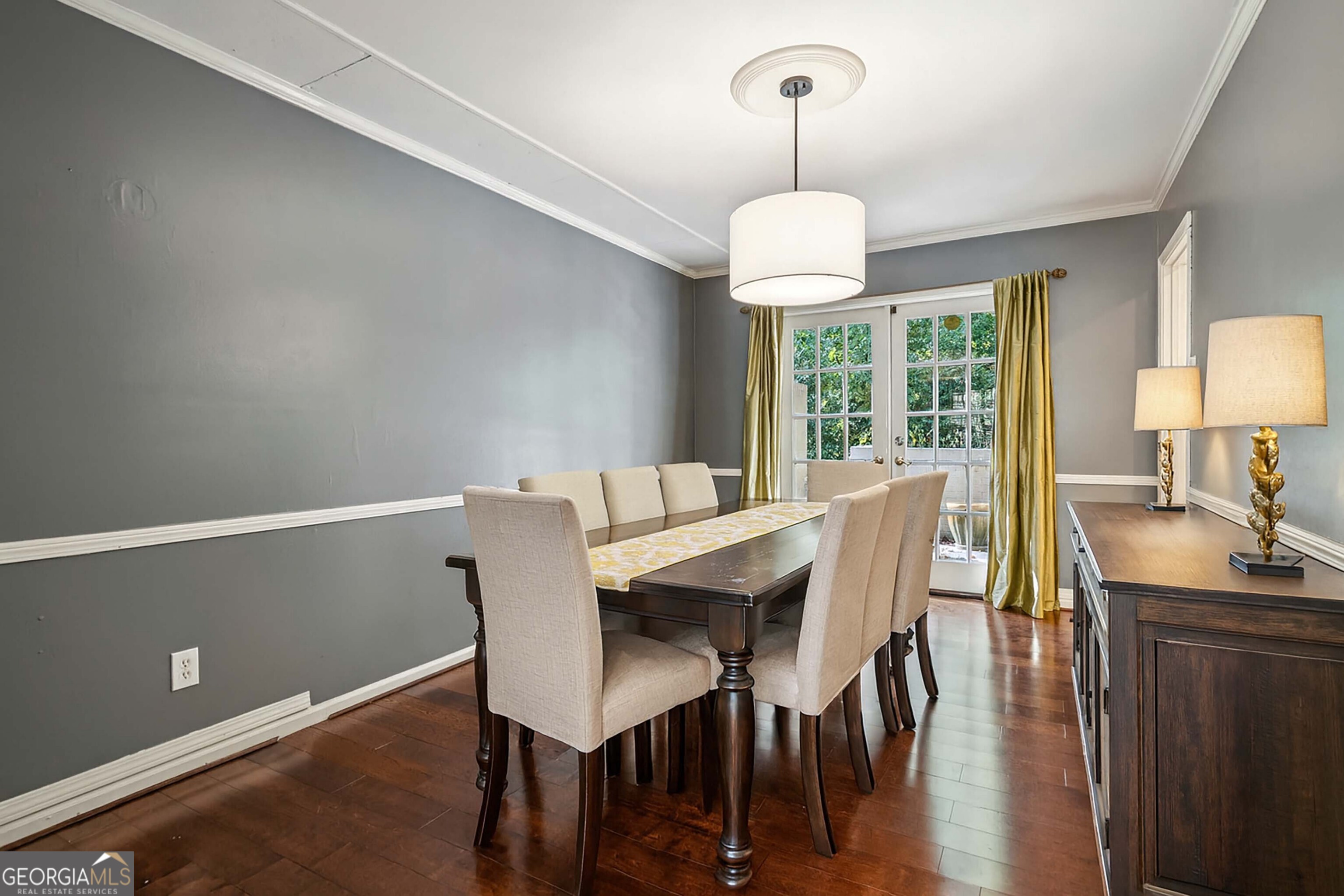 Round Hill Condominiums - Residential
