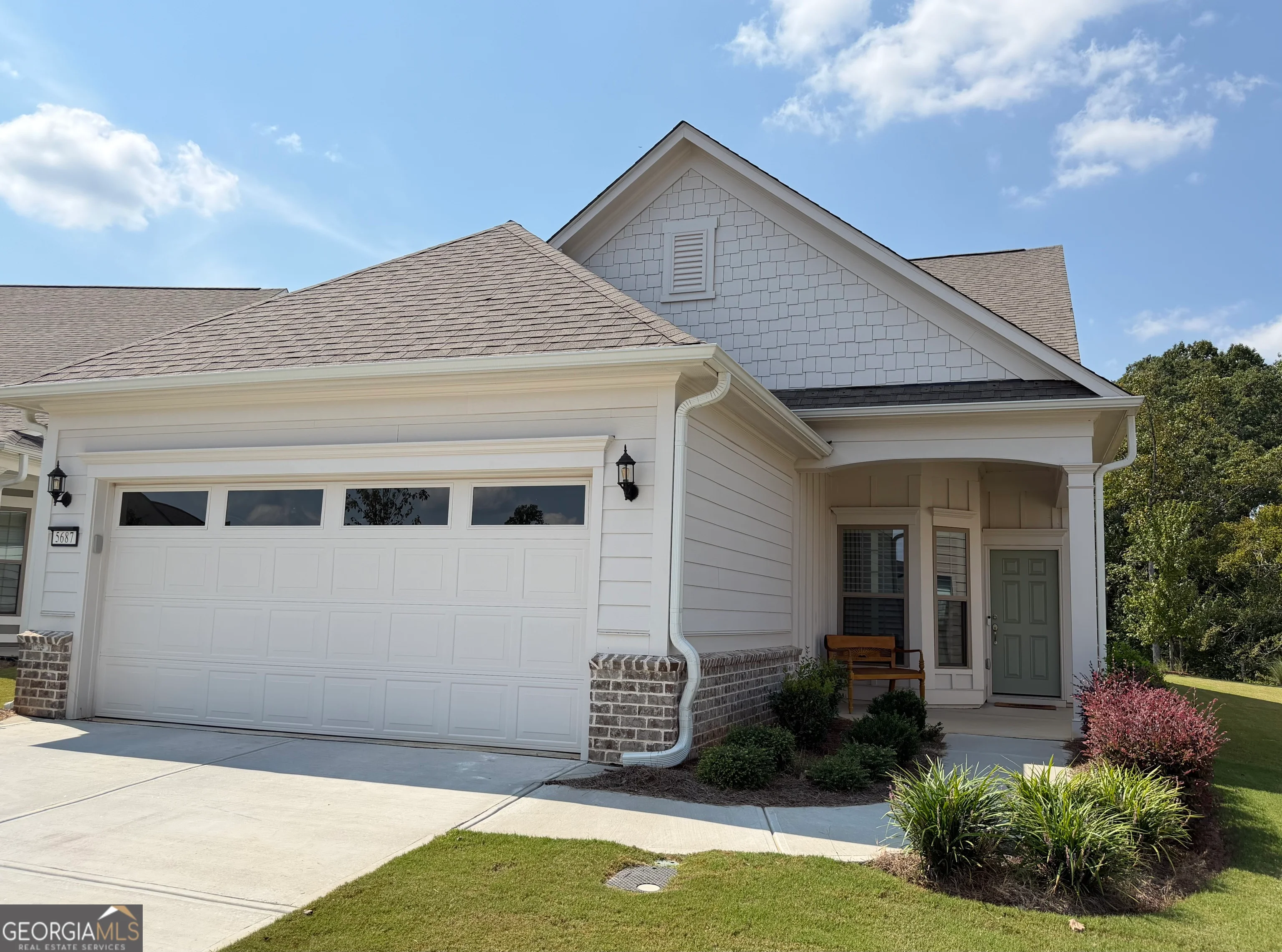 5687 Villa Crest Drive