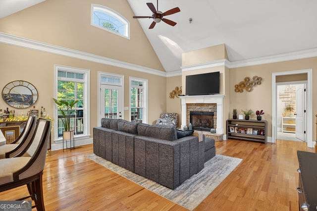 8179 Pineview CT