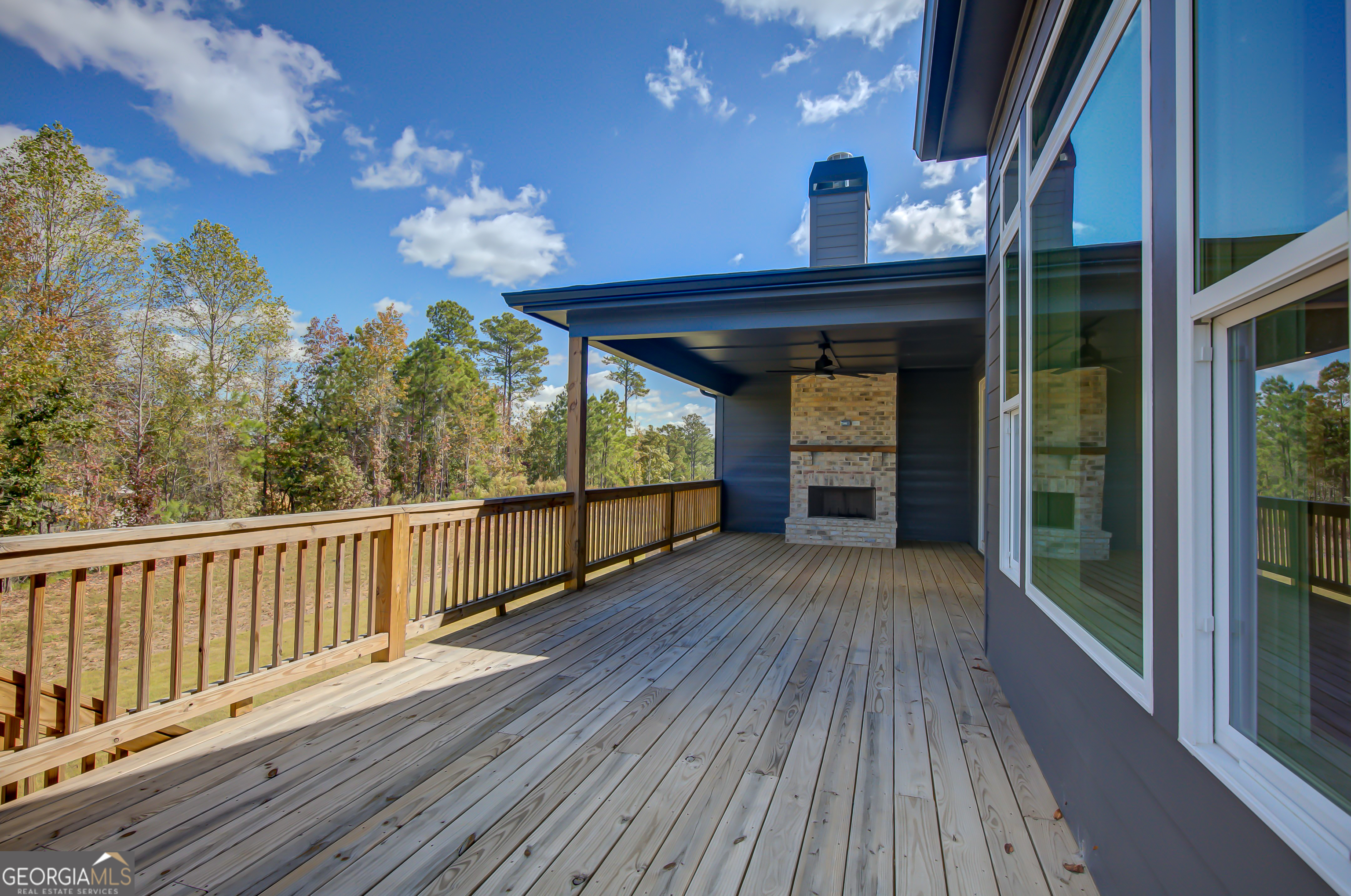 119 Fernbank WAY