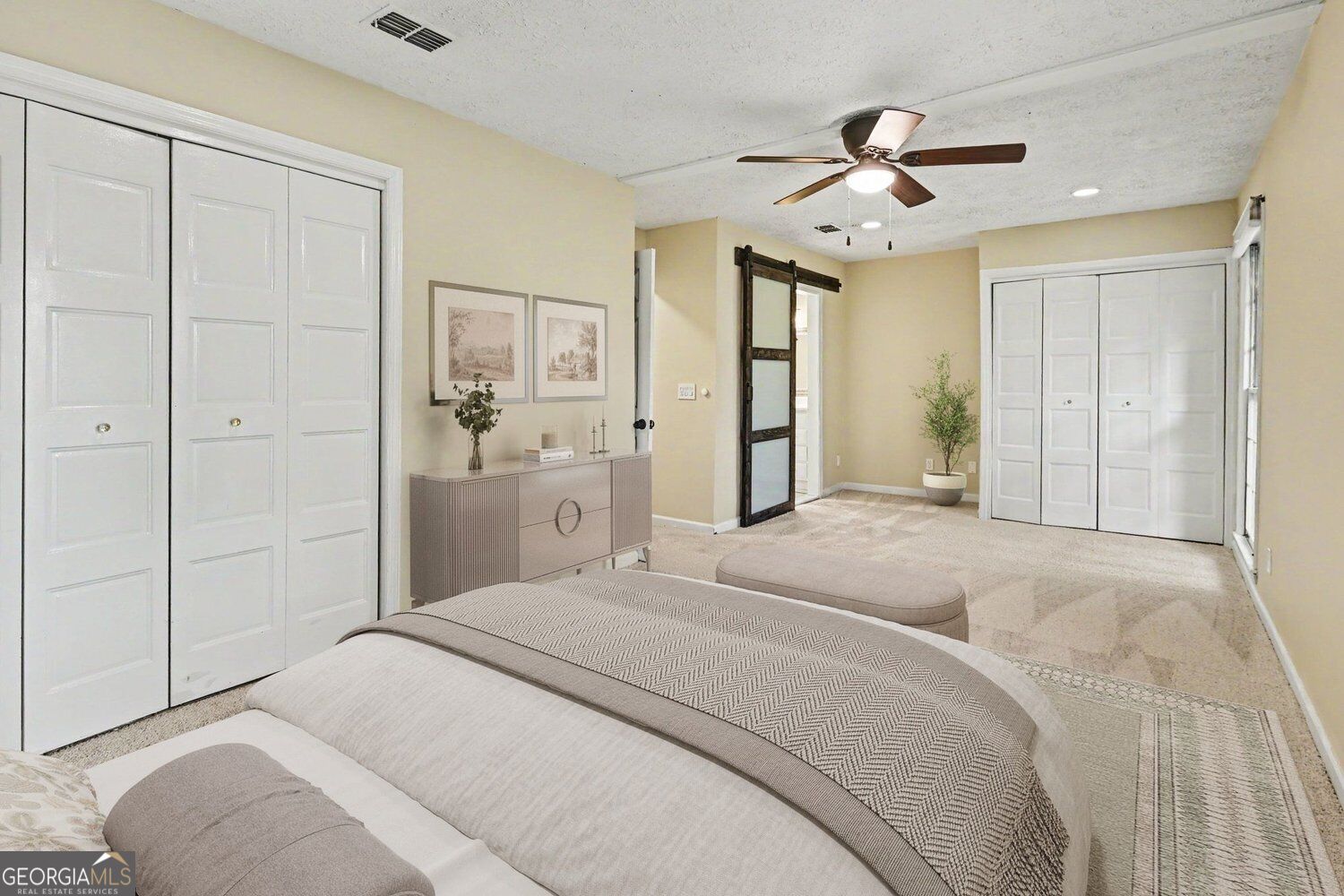 1104 Moorestown CIR