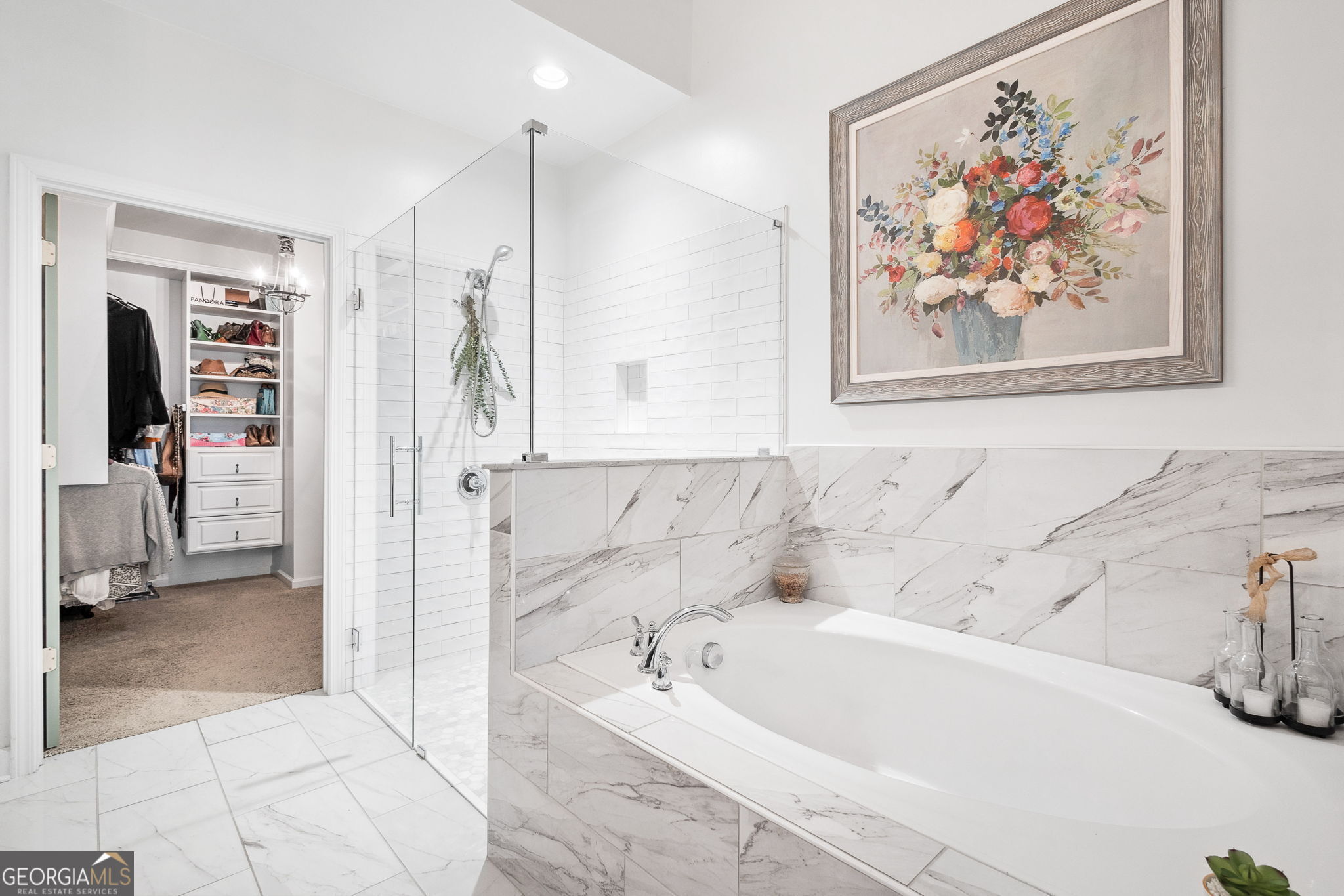 Alpharetta, Georgia 30005, United States, 3 Bedrooms Bedrooms, ,3 BathroomsBathrooms,Residential,Pending,79952