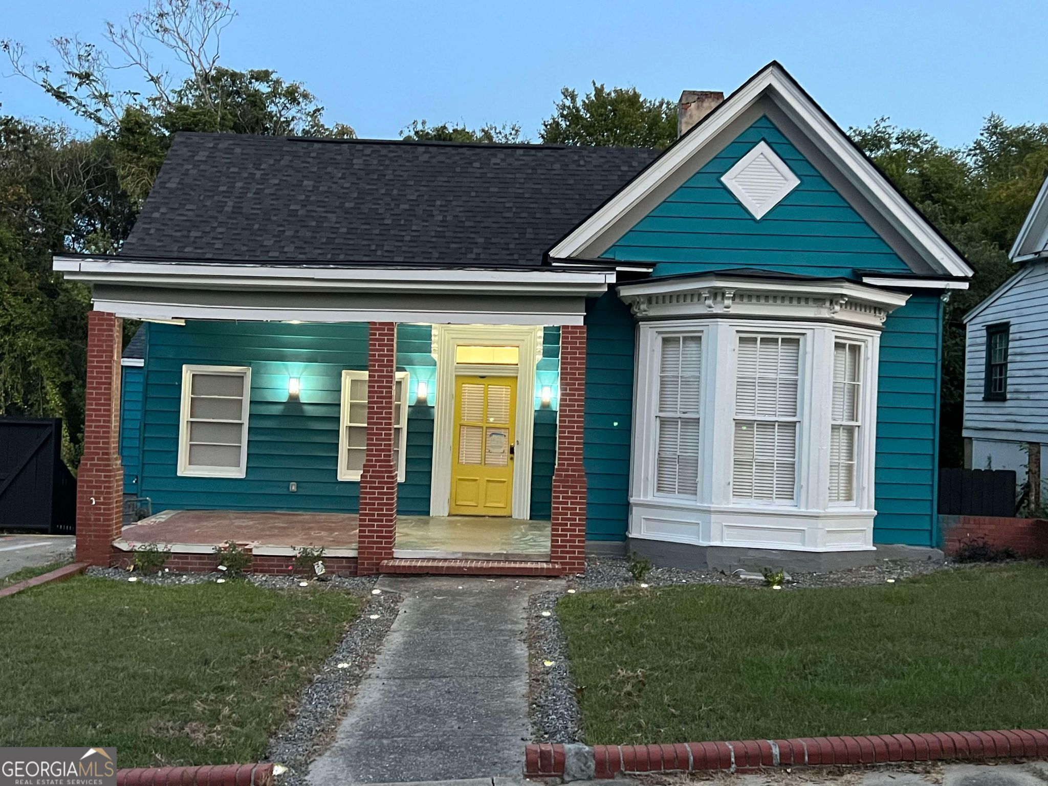 This newly remodeled 3-bedroom, 2-bathroom home features an updated kitchen and bright, airy living spaces. The bathrooms have been beautifully renovated, and fresh paint and new flooring throughout create a welcoming atmosphere. The spacious backyard offers plenty of room for outdoor activities.