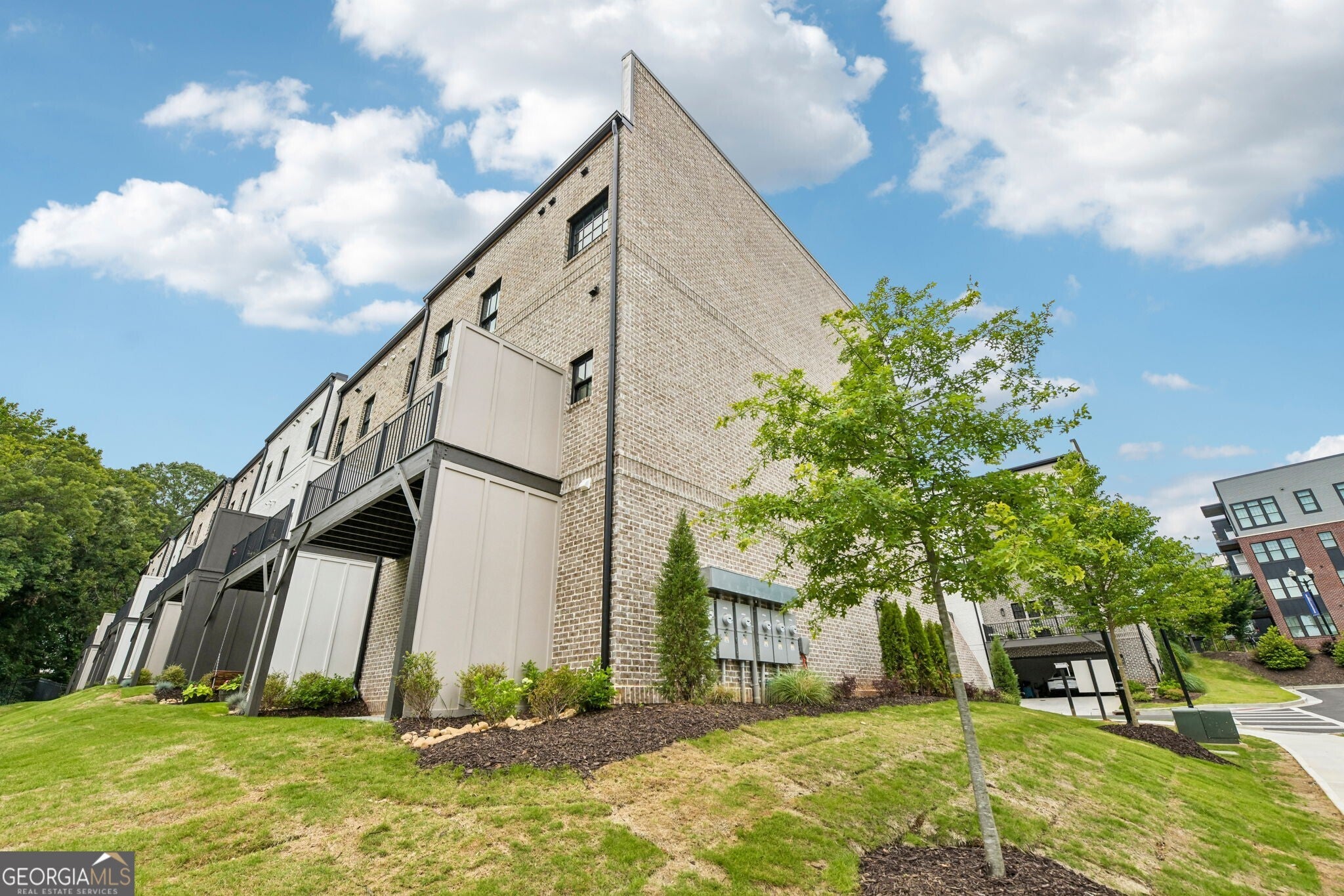 345 Sugarview RD