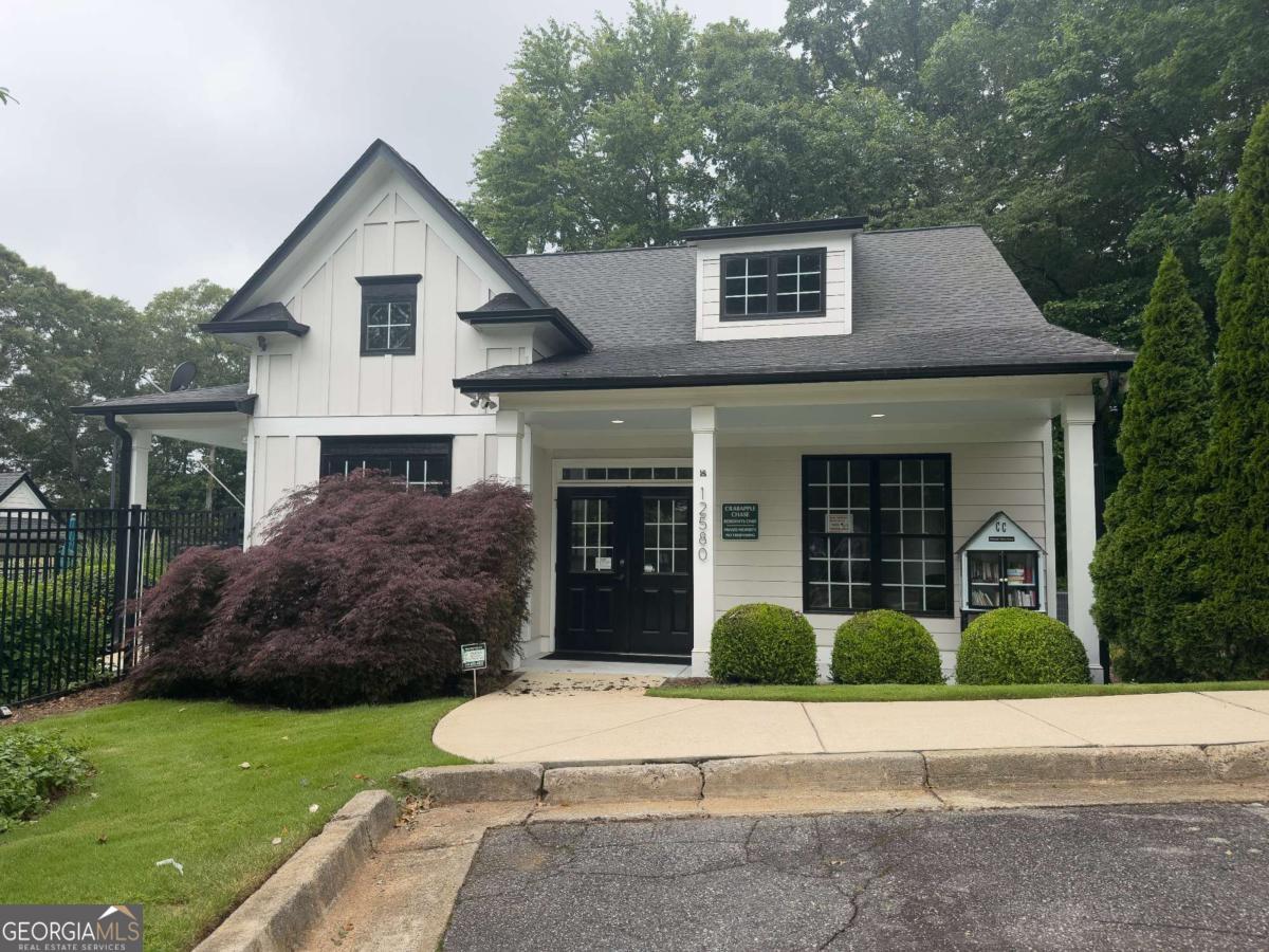 Crabapple Chase - Residential