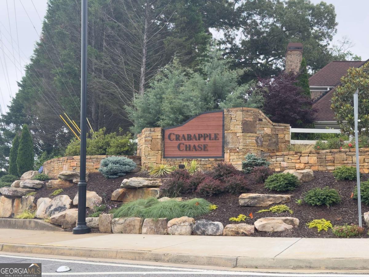 Crabapple Chase - Residential