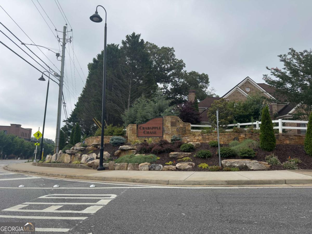 Crabapple Chase - Residential