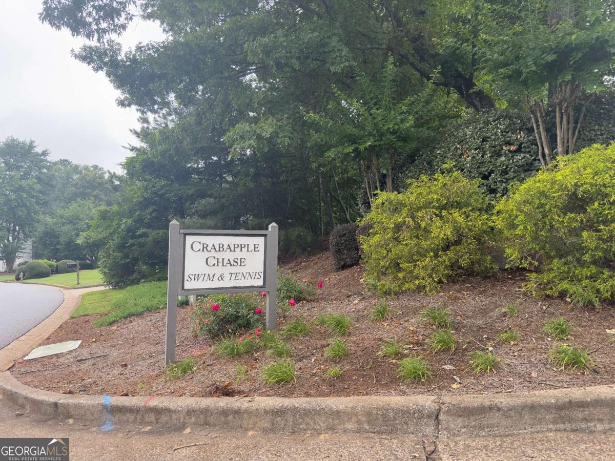 Crabapple Chase - Residential