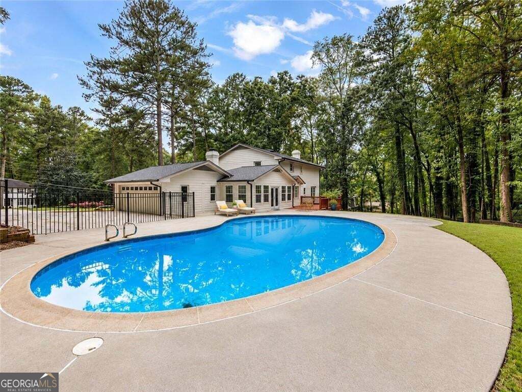5004 Mountclaire RD