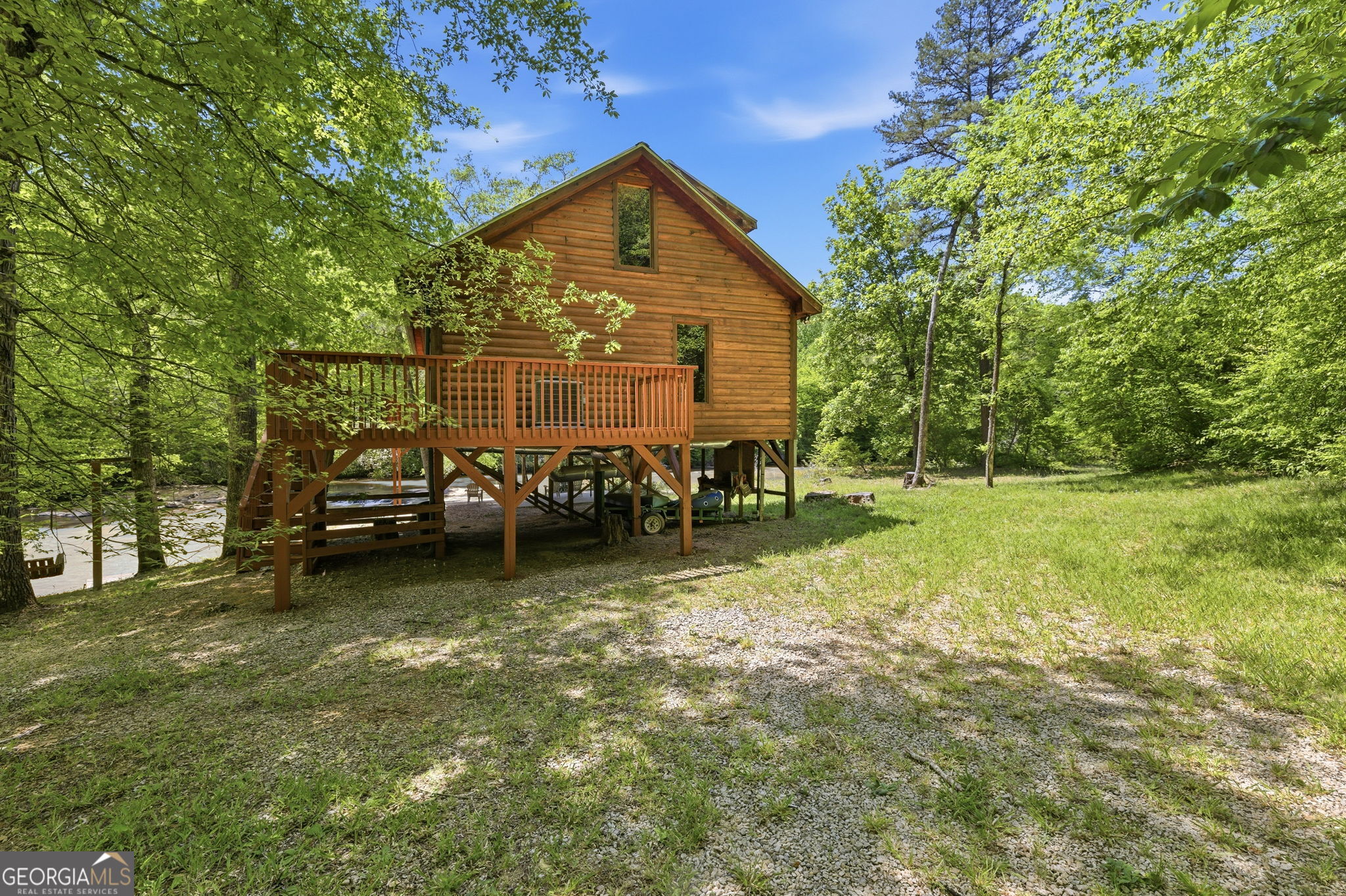 790 Hudson Terrace RD