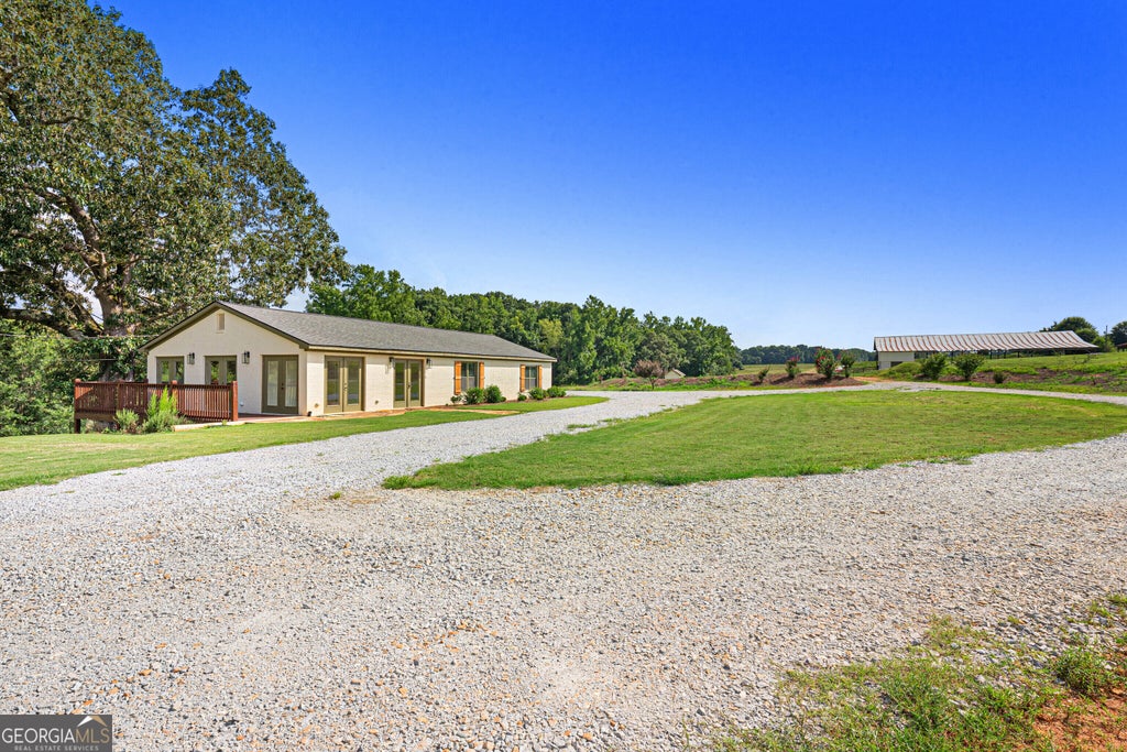 Photo of 1 Legacy Lane, Hartwell, GA 30643 (MLS # 10841040)