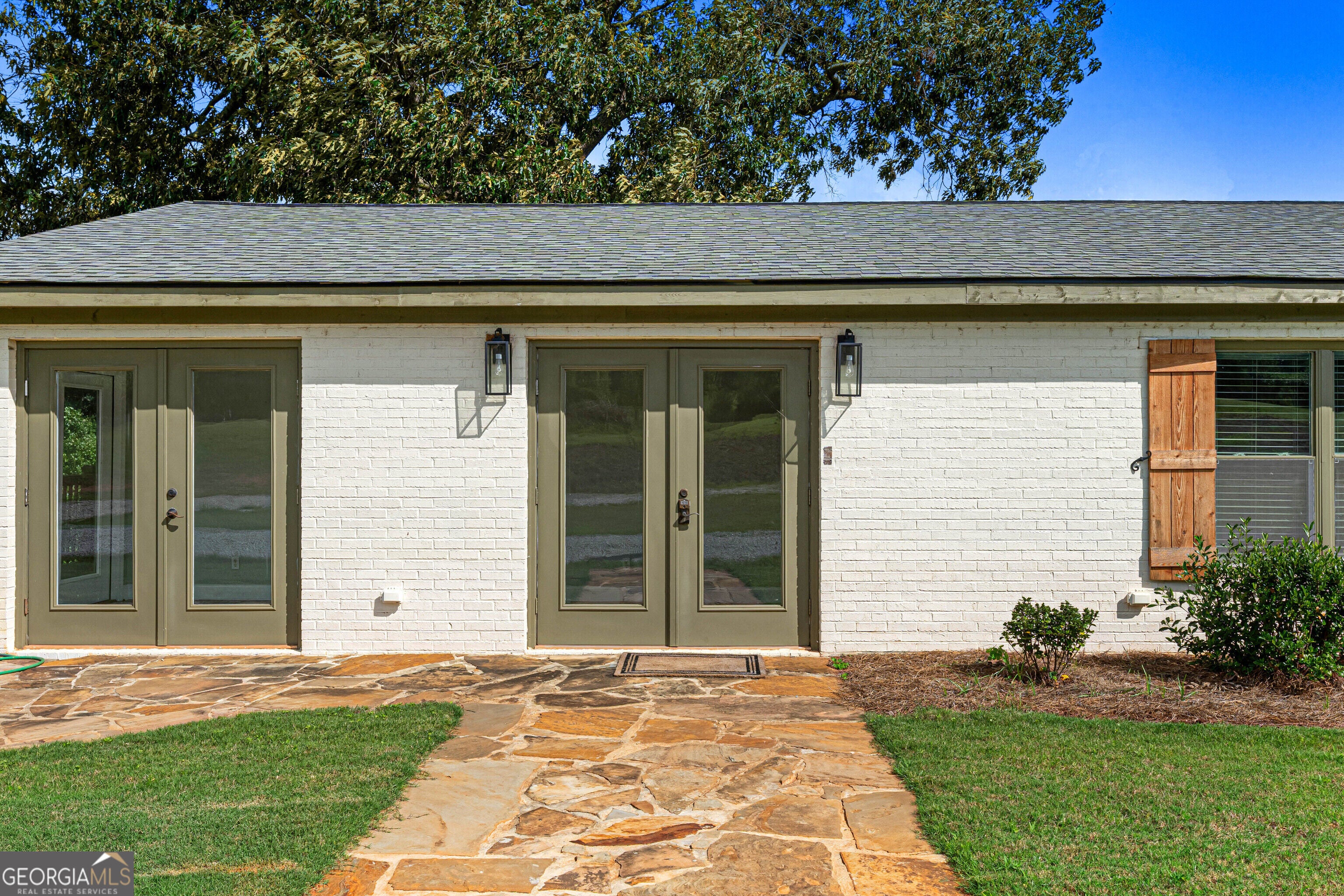 1 Legacy LN