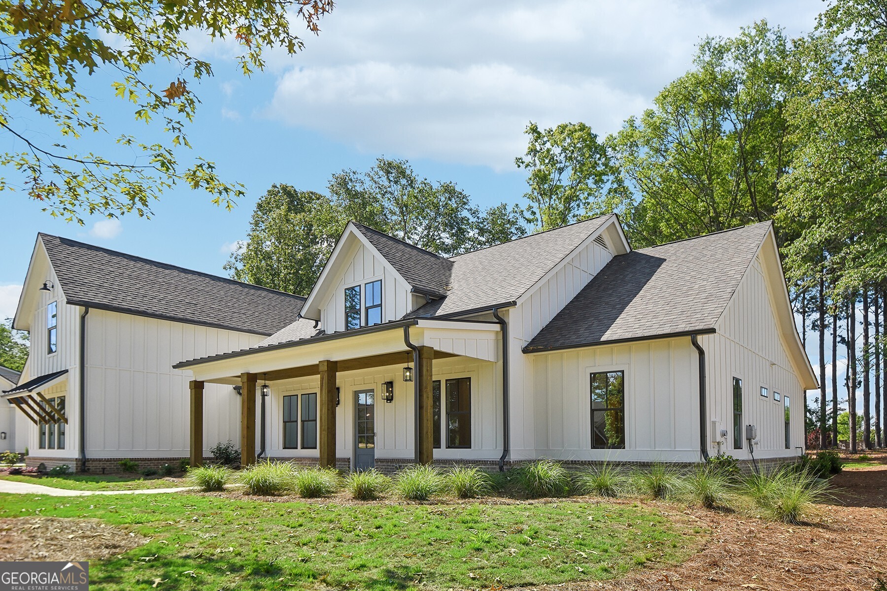133 Iron Horse DR