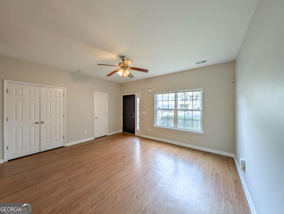 511 Creel LN