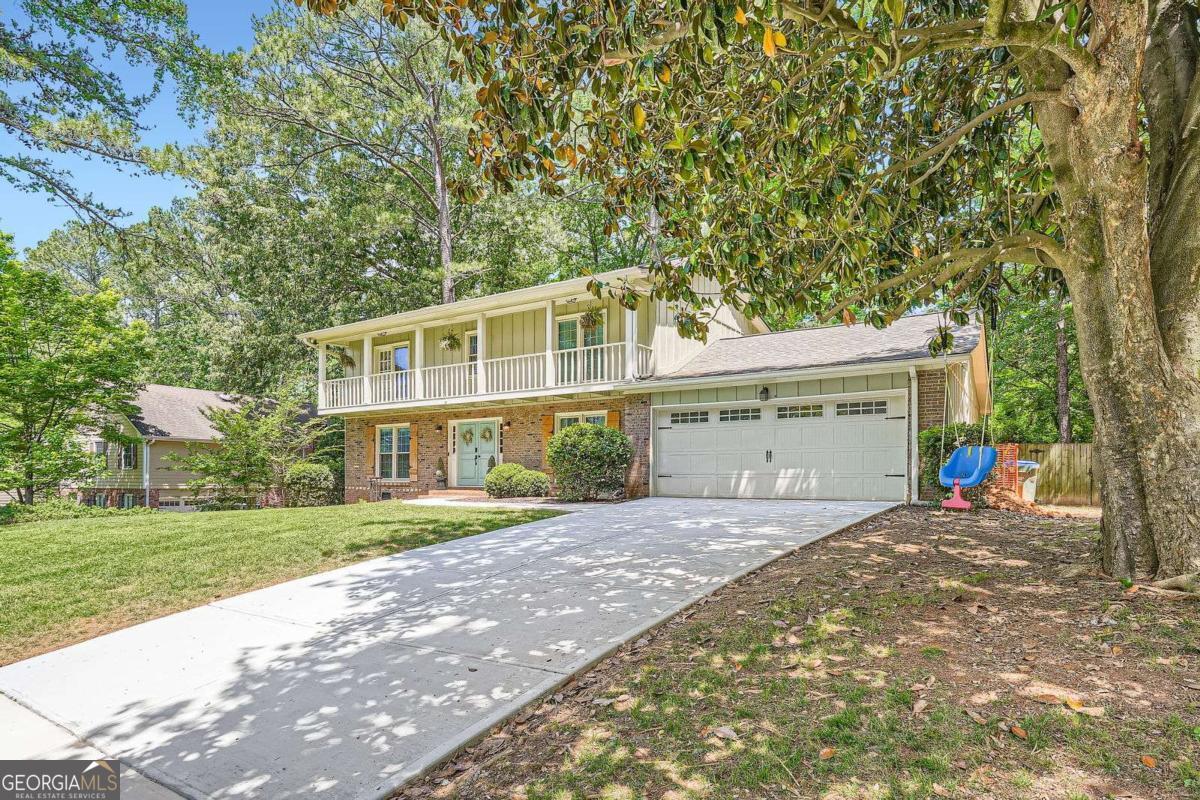 1080 Northshore DR