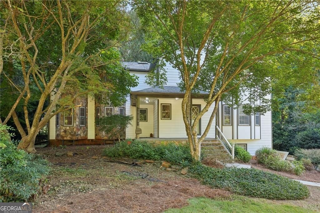 Photo of 1104 Staples Drive SW, Lilburn, GA 30047 (MLS # 10833713)