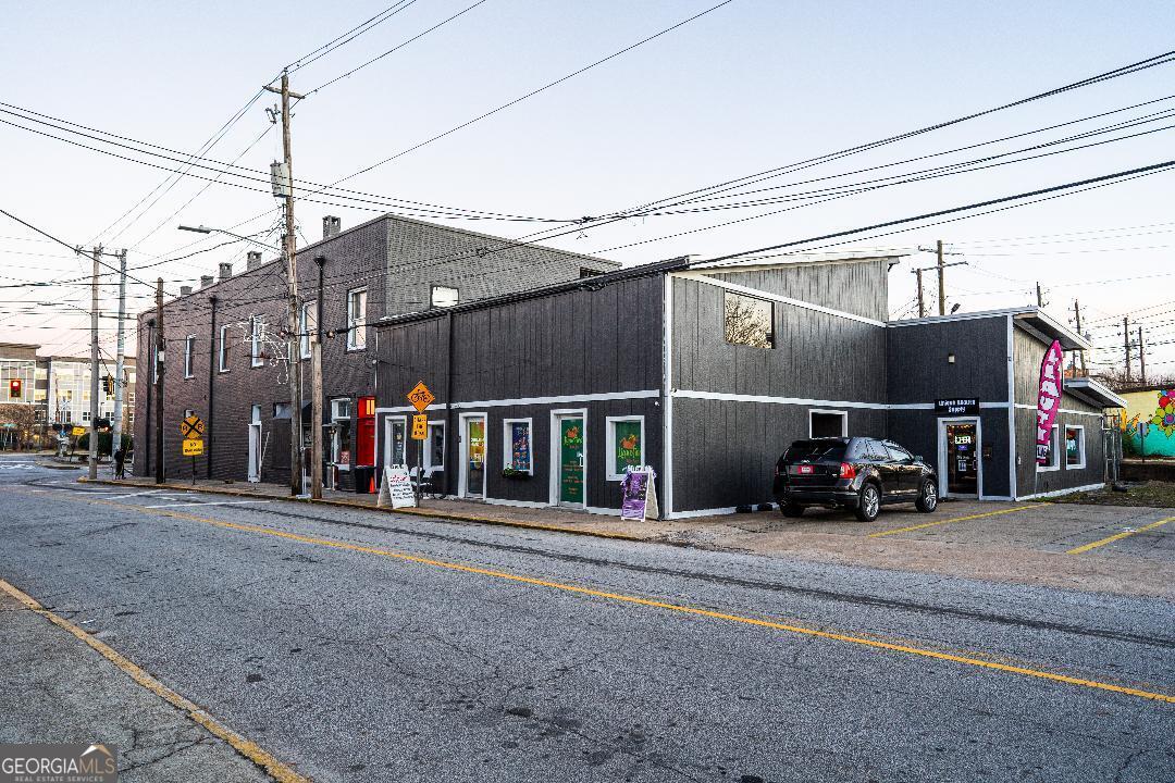 3737 Main ST