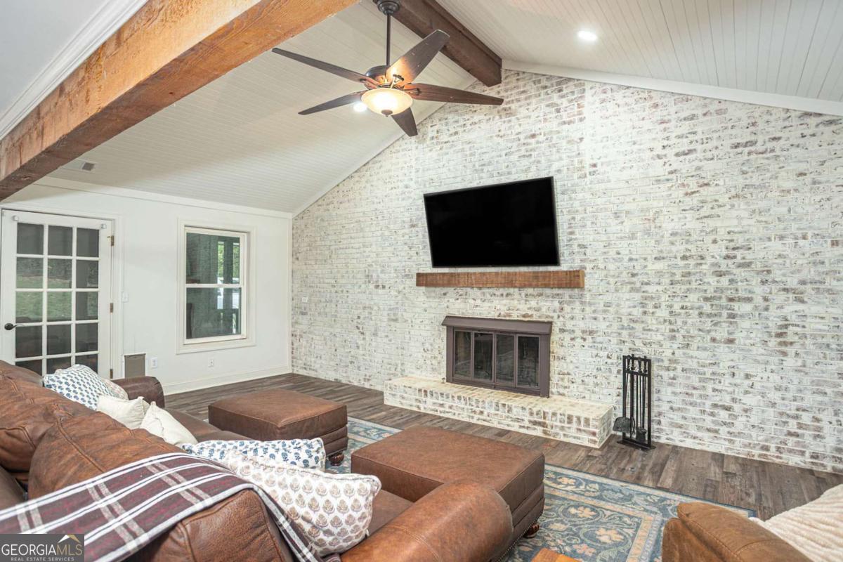 1776 Bear Cave SW