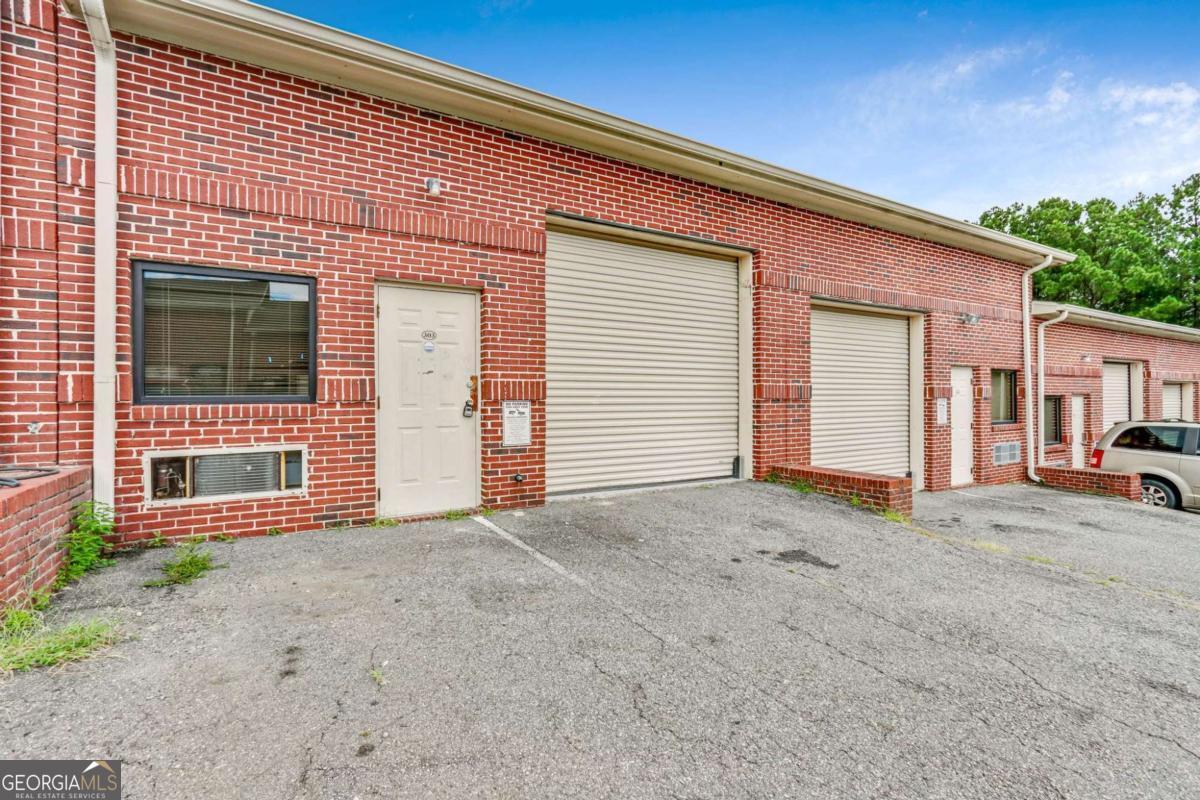 Photo 1 of 14 — 135 Mansell PL 303, Roswell, GA 30076