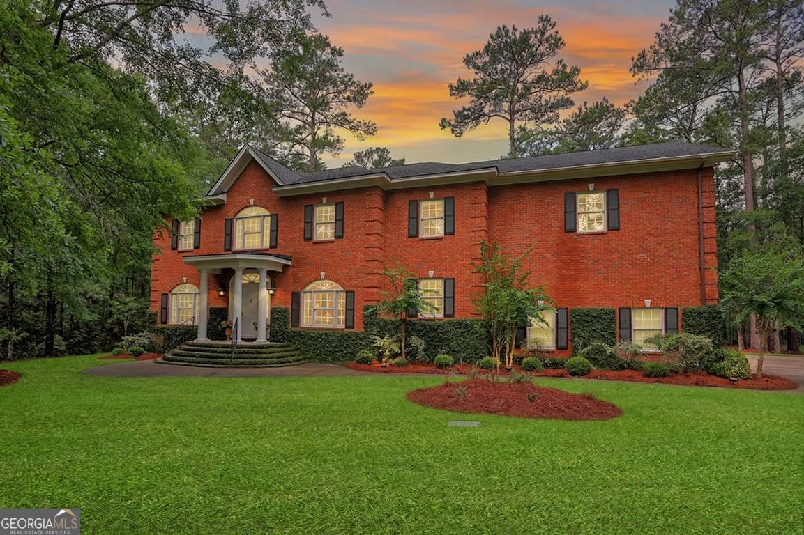 120 Lake Tomacheechee Drive