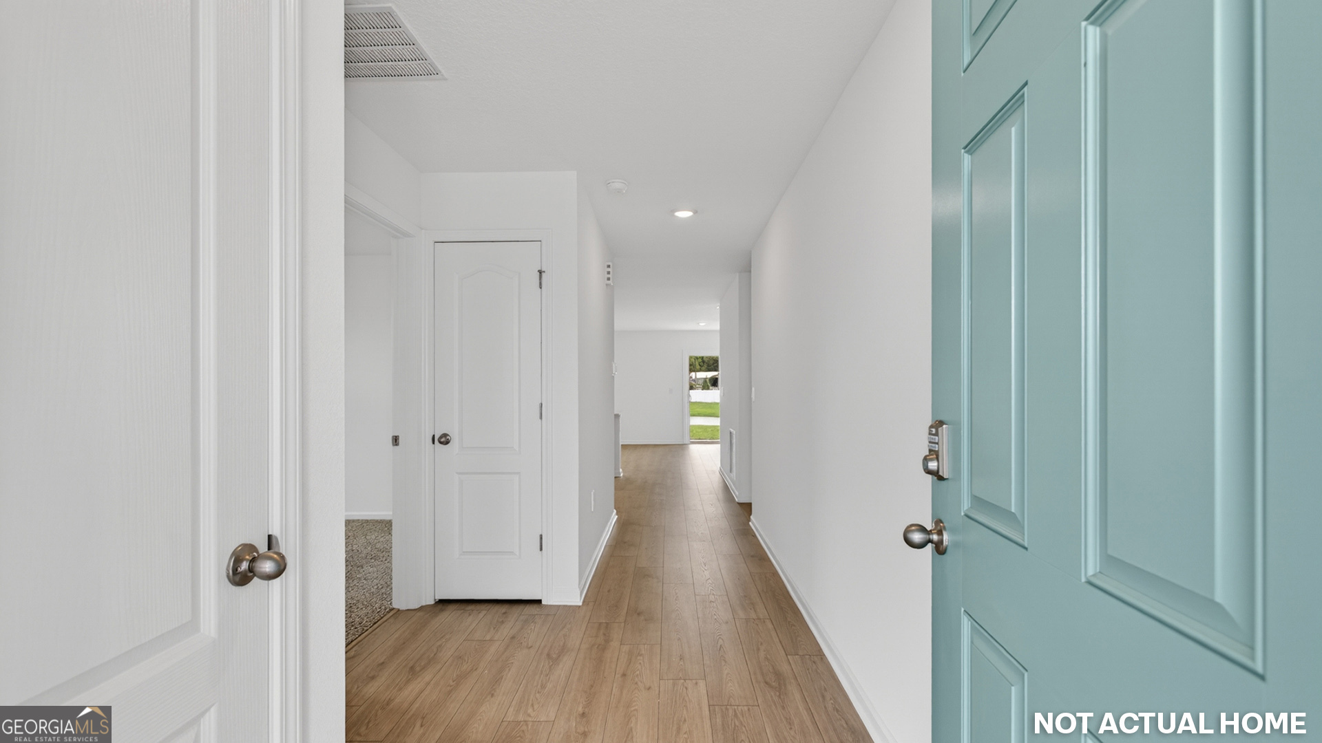 105 Red Oak CT