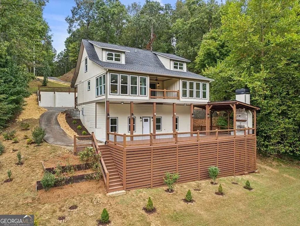 Photo of 82 Dawgs Drive, Mineral Bluff, GA 30559 (MLS # 10717626)