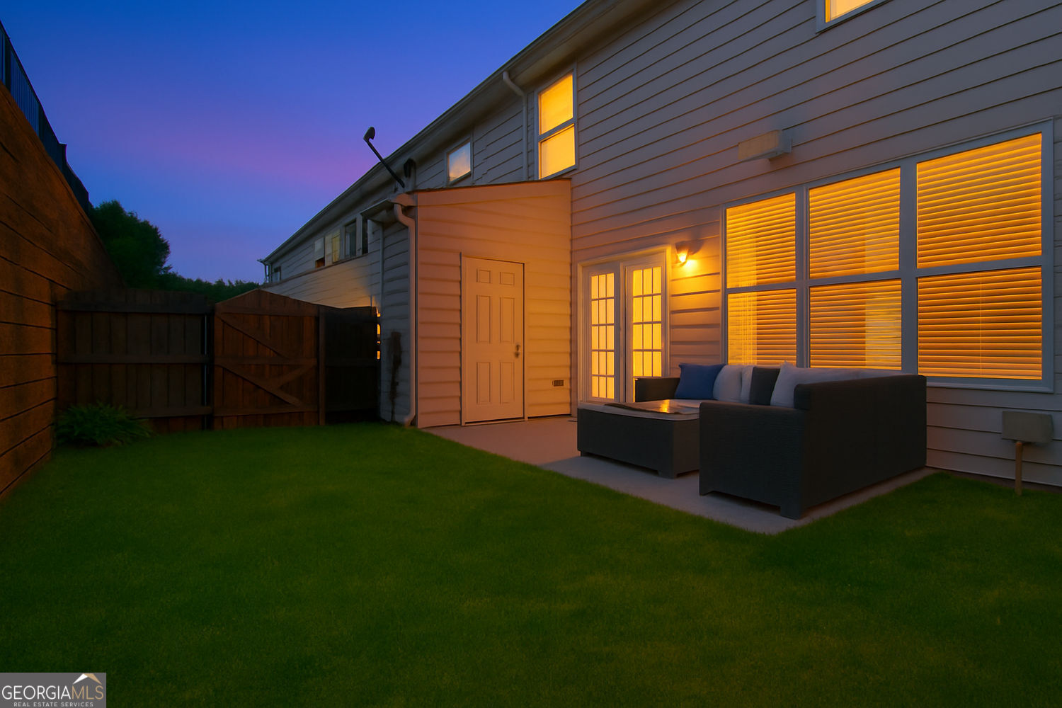 Marietta, Georgia 30066, United States, 3 Bedrooms Bedrooms, ,3 BathroomsBathrooms,Residential,Active,150802