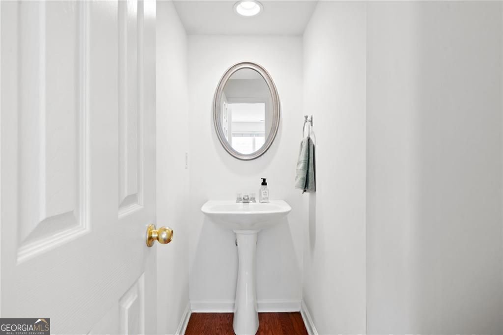 Marietta, Georgia 30066, United States, 3 Bedrooms Bedrooms, ,3 BathroomsBathrooms,Residential,Active,150802