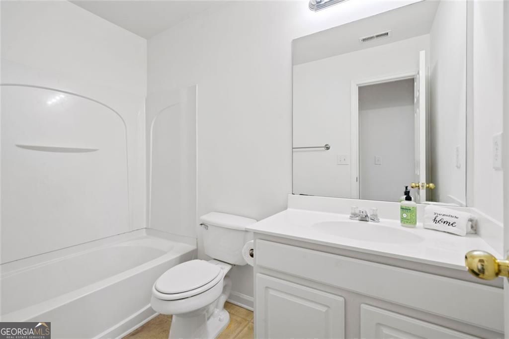 Marietta, Georgia 30066, United States, 3 Bedrooms Bedrooms, ,3 BathroomsBathrooms,Residential,Active,150802