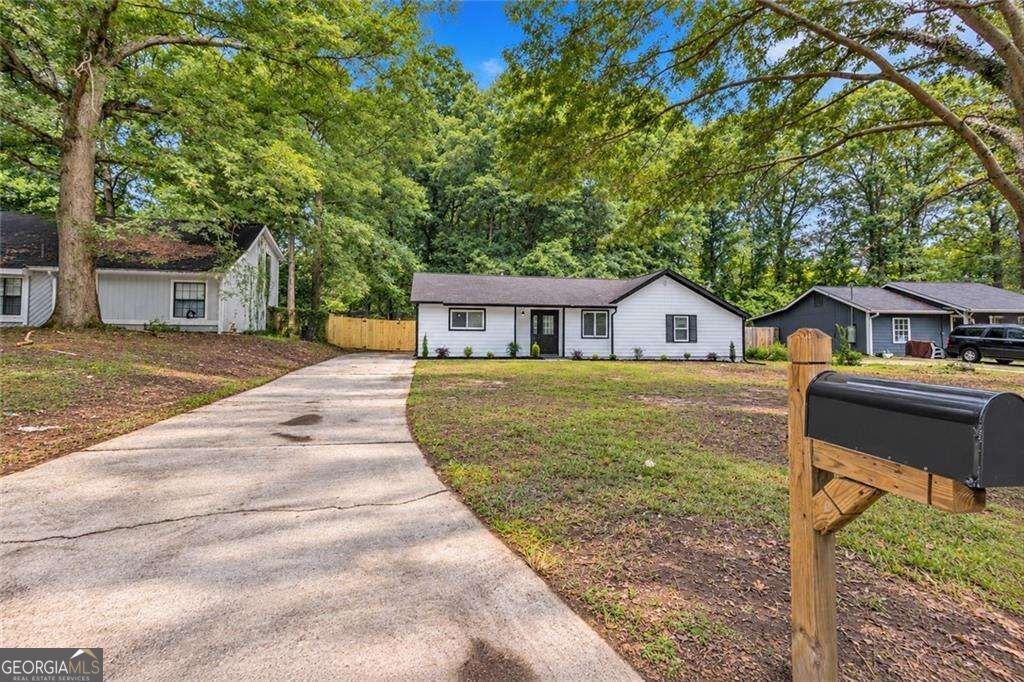 Photo of 373 Hemlock Drive, Lawrenceville, GA 30046 (MLS # 10876930)