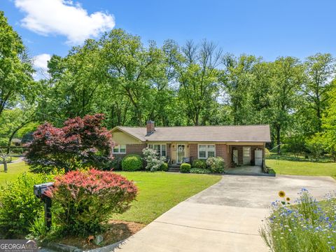 Photo of 106 NE E Valley Rd, Rome, GA 30161 (MLS # 10761116)