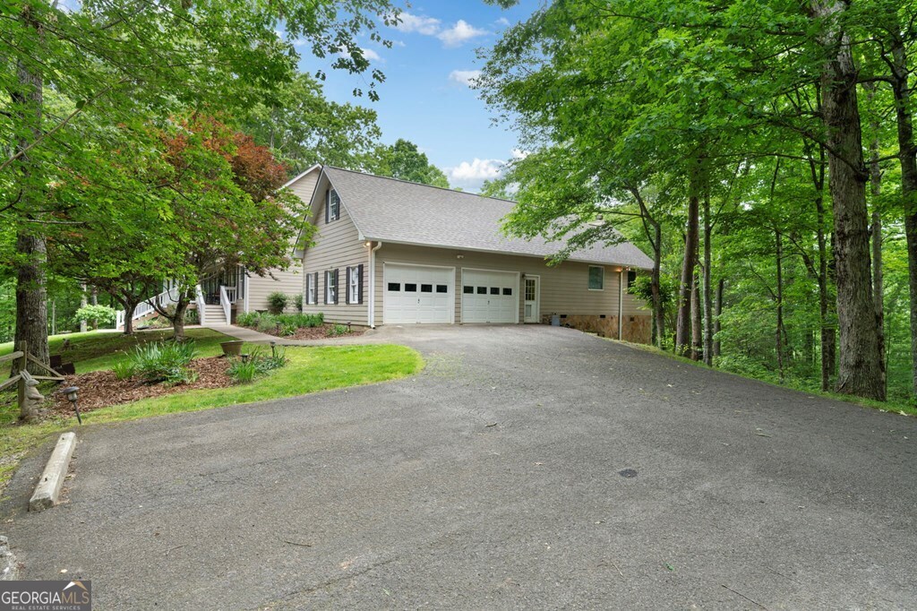344 Cascade LN