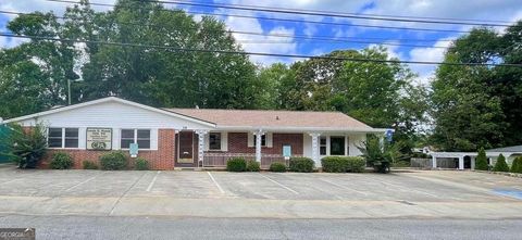 14 Farmer ST Newnan GA 30263