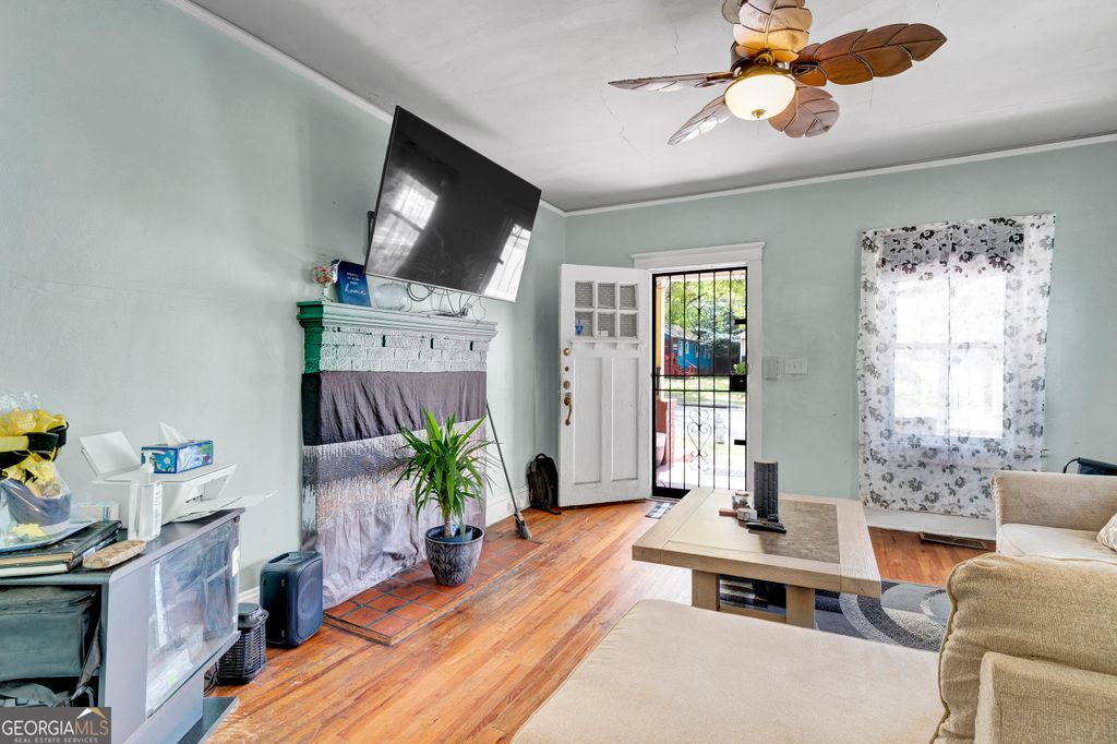 Photo of 943 Washington Place SW, Atlanta, GA 30314 (MLS # 10725133)