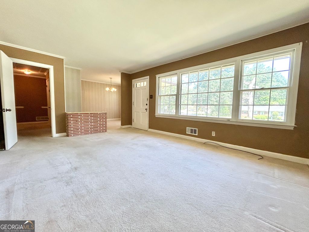 Photo of 1306 Greenview Drive, Griffin, GA 30224 (MLS # 10809090)